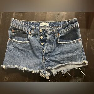 Zara button shorts size 4